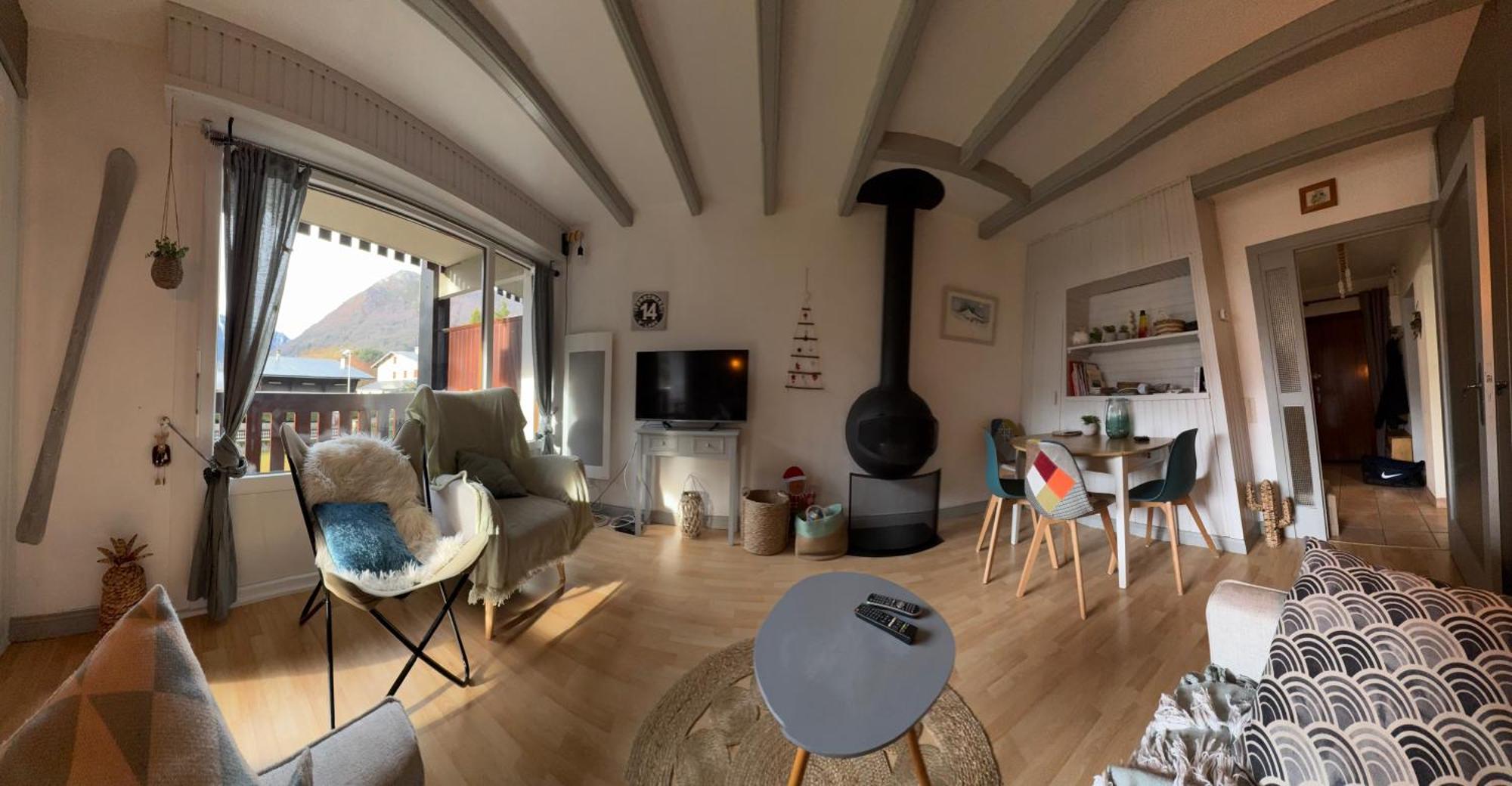 T2 Centre Village - Proximite Telecabine - Vue Montagne Plein Sud - Terrasse Couverte - Balcon - Chambre 1 Lit Double En 160 - Salon 1 Canape Convertible En 140 - Cuisine Separee 생라리술랑 외부 사진